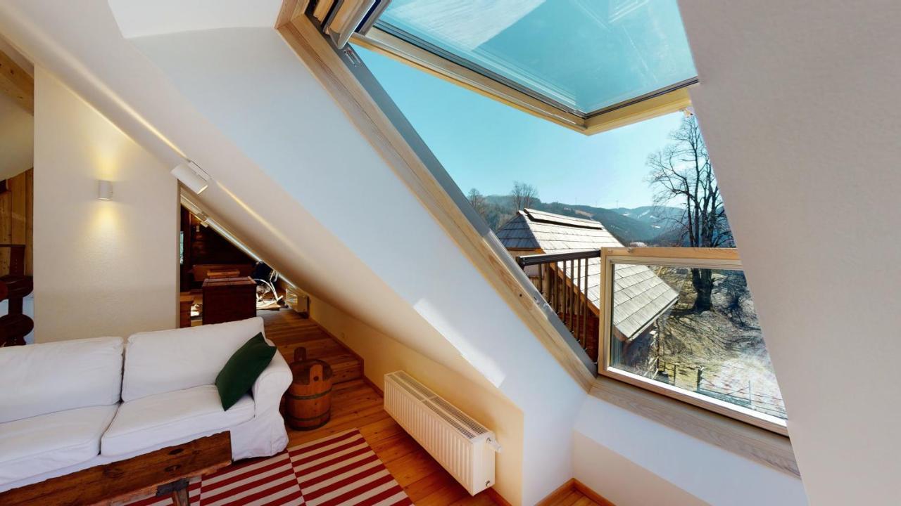 Charmante Gaestewohnung In Altem Bauernhaus In Alpiner Alleinlage Stanz Im Murztal ภายนอก รูปภาพ